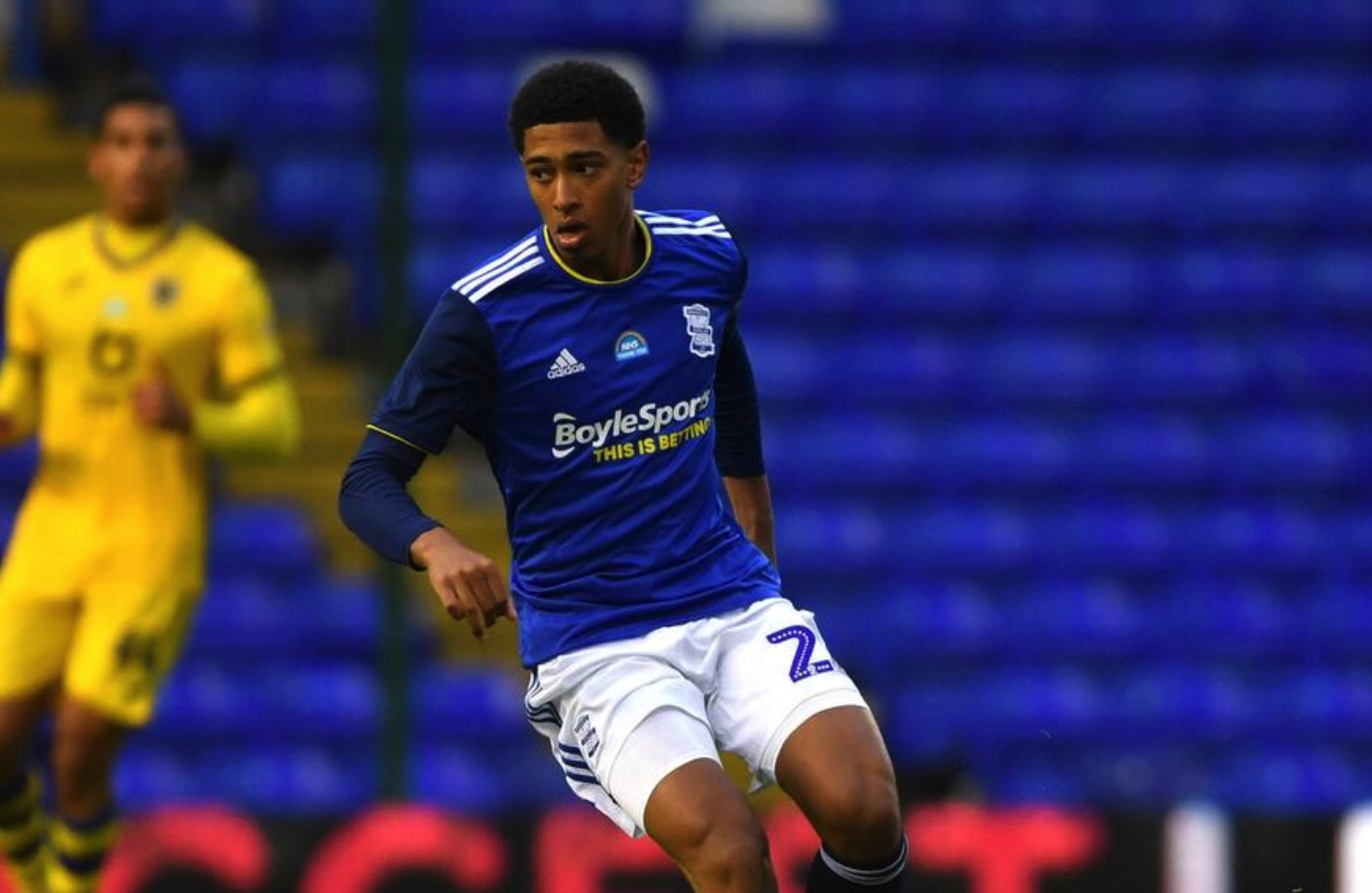 半场战报：比萨0-1帕尔马，贝内迪恰克点射（中场快讯：帕尔马1-0比萨，贝内迪恰克点球破门）