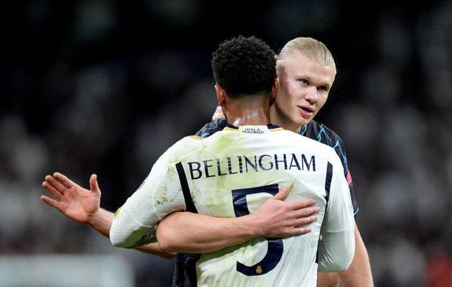 欧冠半场：阿纳别科夫屡送神扑，凯拉特0-0奥林匹亚科斯（欧冠半场：阿纳别科夫高接低挡，凯拉特与奥林匹亚科斯互交白卷）