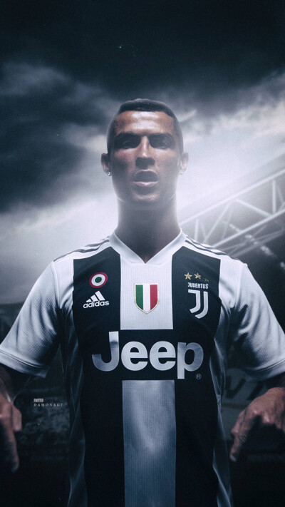 米体：库普梅纳斯在尤文56场已踢过6个位置，他需要找回稳定（米体：库普梅纳斯在尤文56战涉足6位置，亟待找回稳定状态）