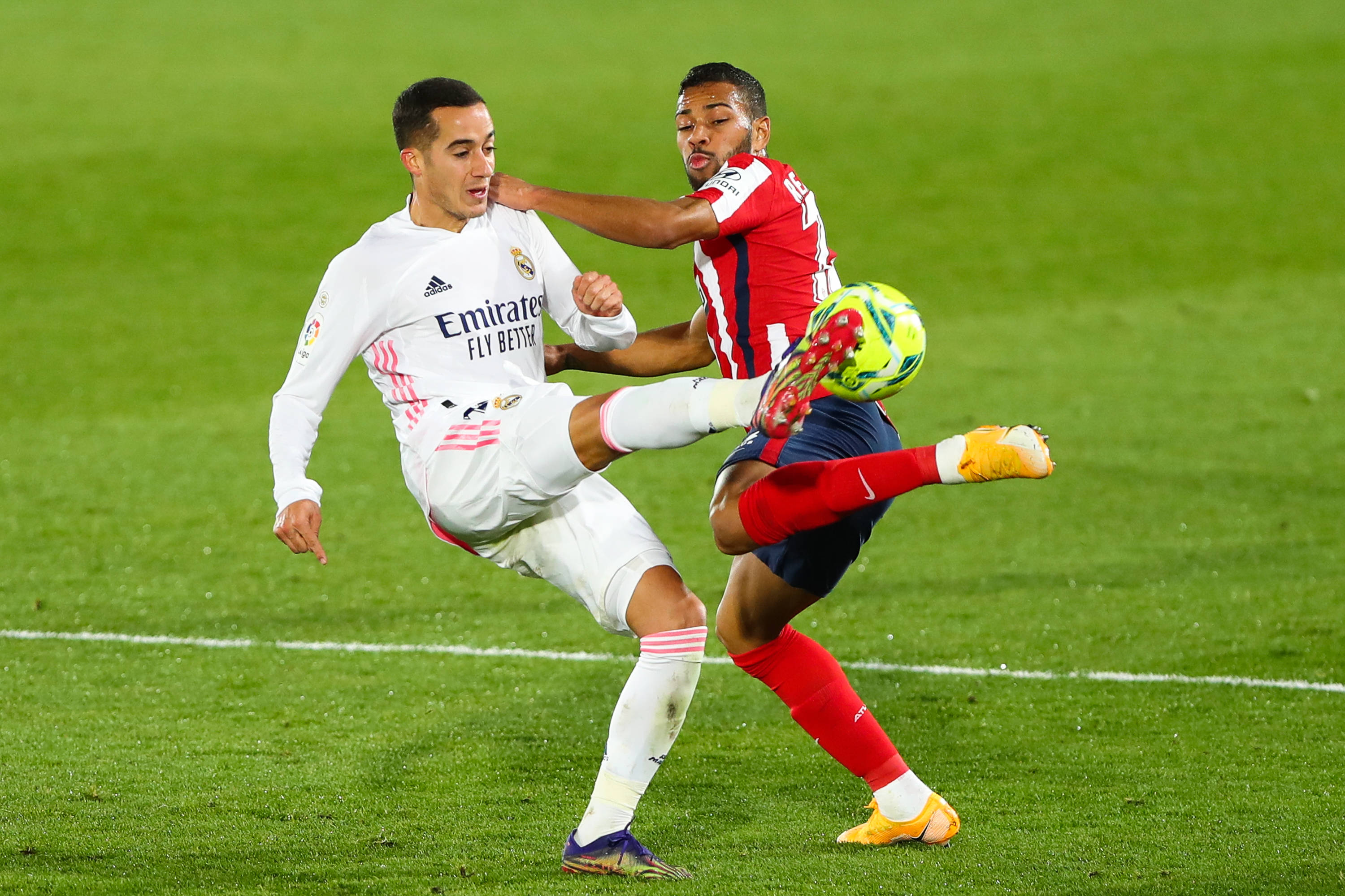 复出+梅开二度：蓝军未来新援埃梅加vs里尔个人集锦（复出即双响：蓝军准新援埃梅加对阵里尔个人集锦）