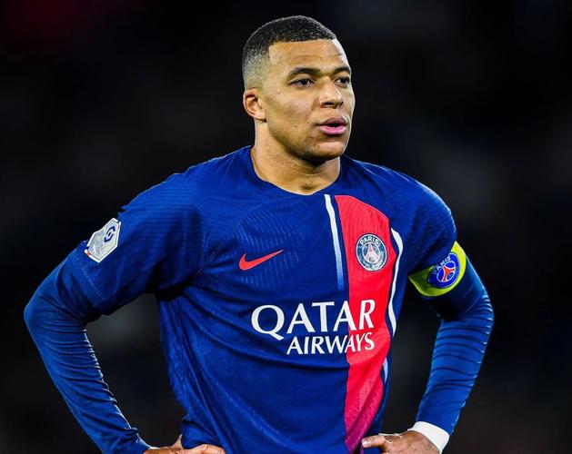 马尔基西奥质疑伊尔迪兹被换下：我绝不会把他换下，他太重要（马尔基西奥质疑换人决定：伊尔迪兹太重要，绝不能换）